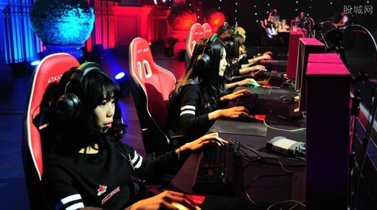 听到有人在 听到有人在